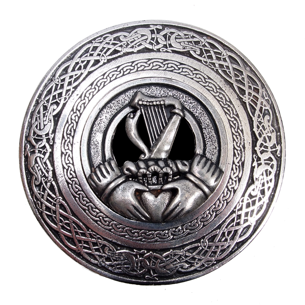 Circular clan crest belt buckle detail view 3