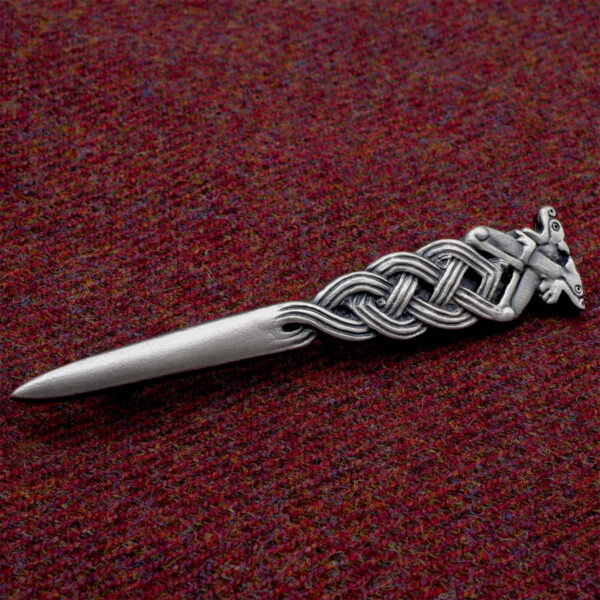 Book-of-Kells-Interlaced-Dragons-Kiltpin-4-4 Book of Kells interlaced dragons kilt pin, square product view