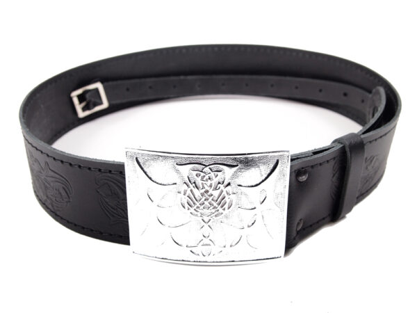 OLYMPUS DIGITAL CAMERA Thistle embossed buckle and strap kilt belt detail view 3