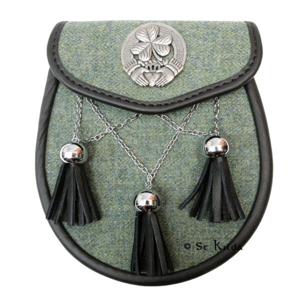 Irish Tweed Shamrock Semi-Dress Sporran, example configuration