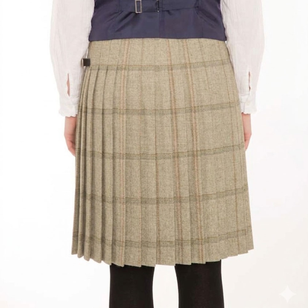 Ladies tweed kilted skirt showing traditional pleating