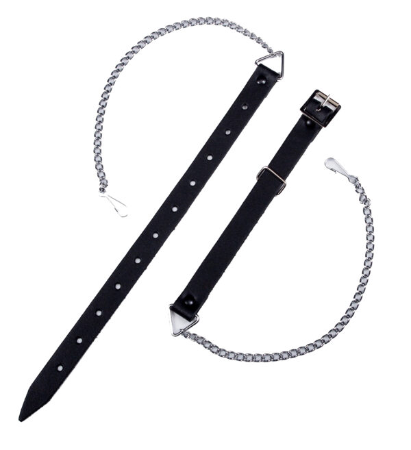 Sporran chain with black leather and chrome finish