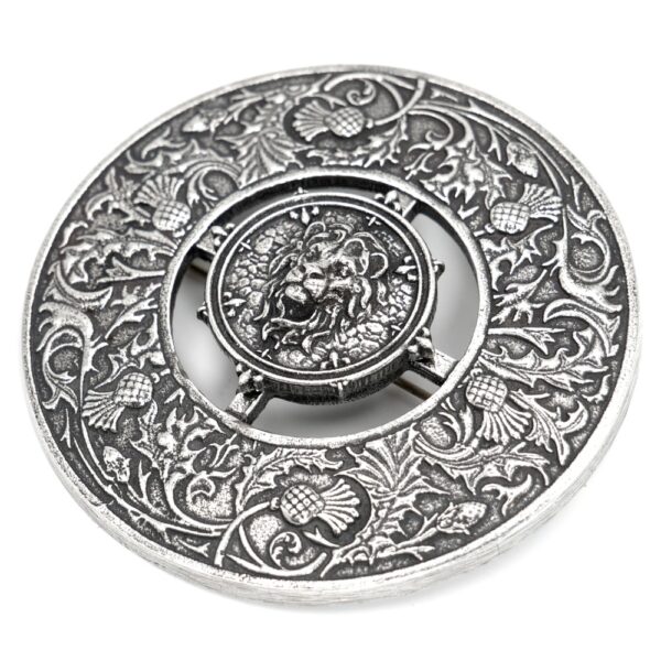 Treasure Lion plaid brooch, alternate view