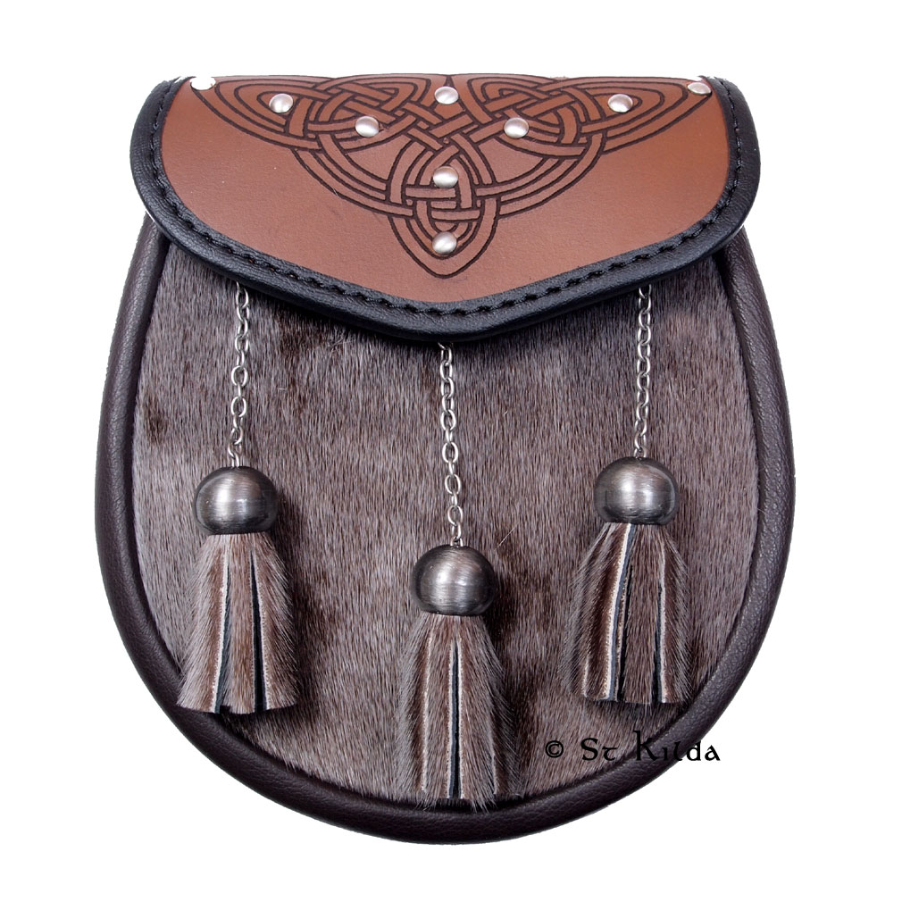 Triangill semi-dress sporran in brown leather