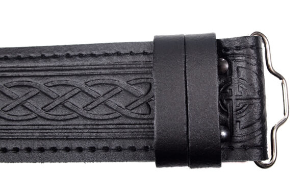 OLYMPUS DIGITAL CAMERA Celtic embossed Velcro kilt belt detail view 2
