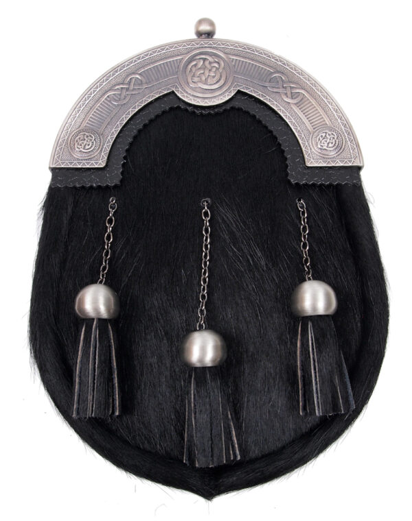 Wyvis Dress Sporran, example configuration